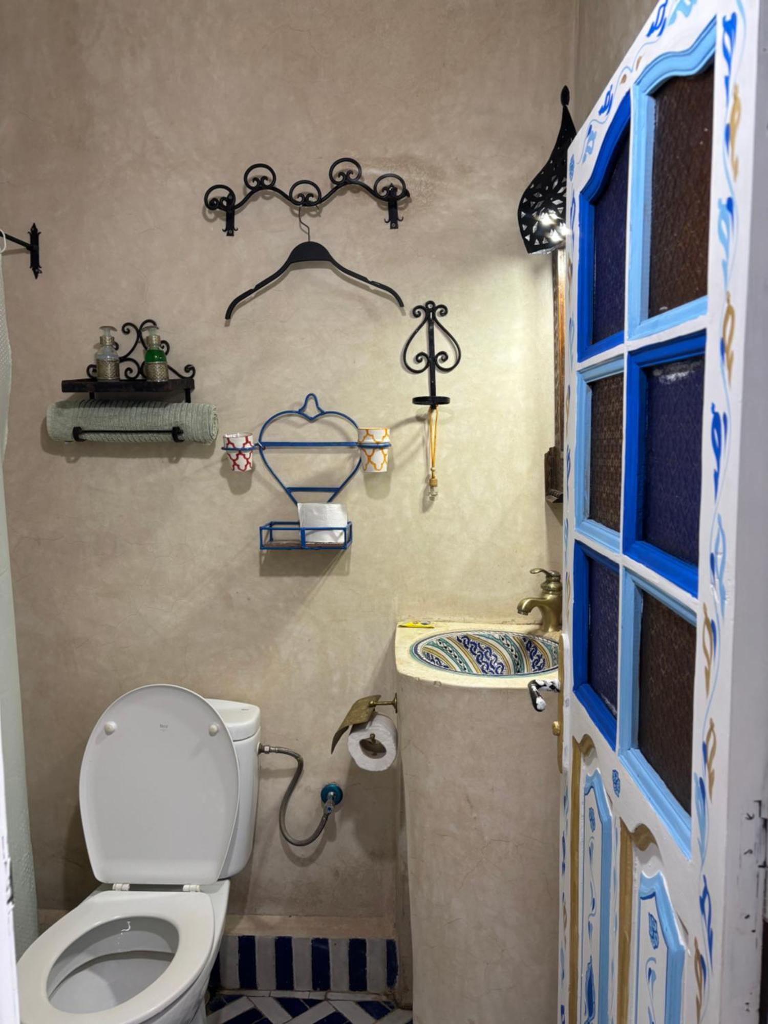 Hotel Sakura Chefchaouen Kültér fotó